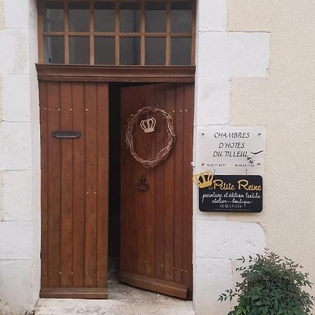 chambres d'hôtes du Tilleul Nanteuil-en-Vallée Extérieur photo